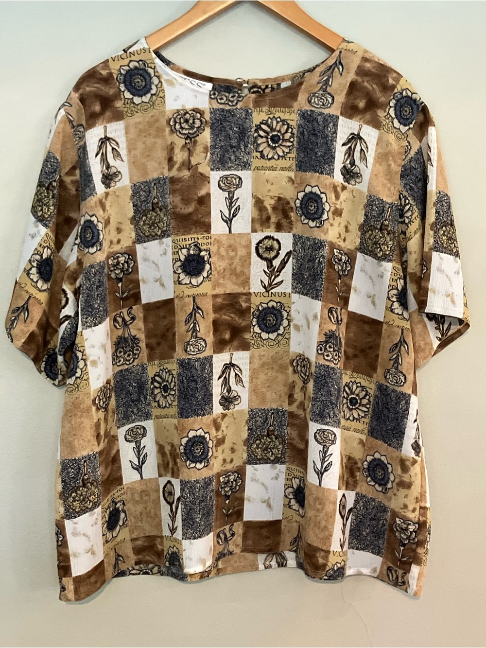 Vintage Tess Flower Top
